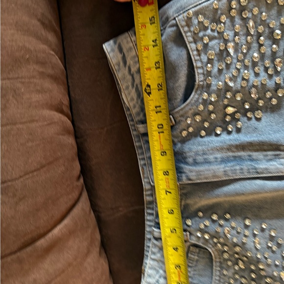 Cloud Ten Jean shorts. Crystal embellishments. NWT. Super cute! Size medium - Picture 14 of 14